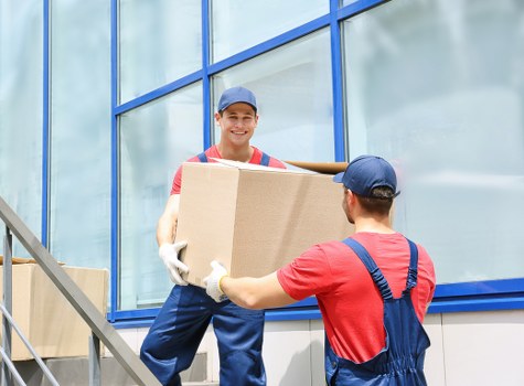 Local man with van Hackneywick handling careful item transport